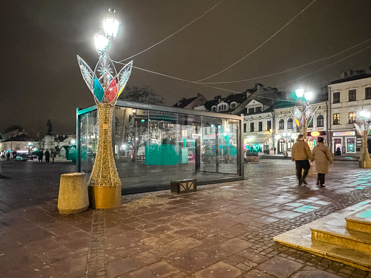 Rzeszów - Budowa Świątecznego Miasteczka w Rzeszowie