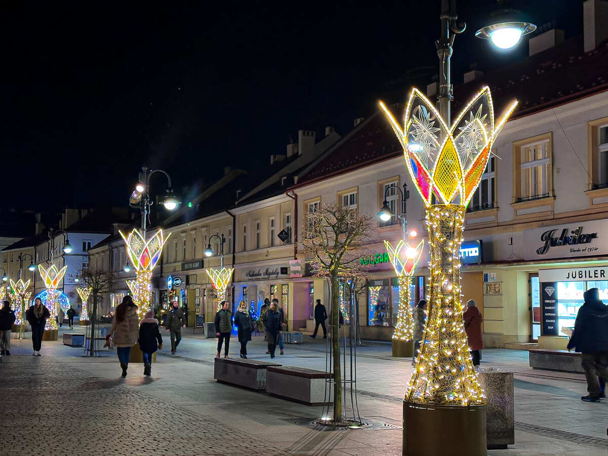Rzeszów - Świąteczne oświetlenie Rzeszowa w sezonie 2025 / 2026