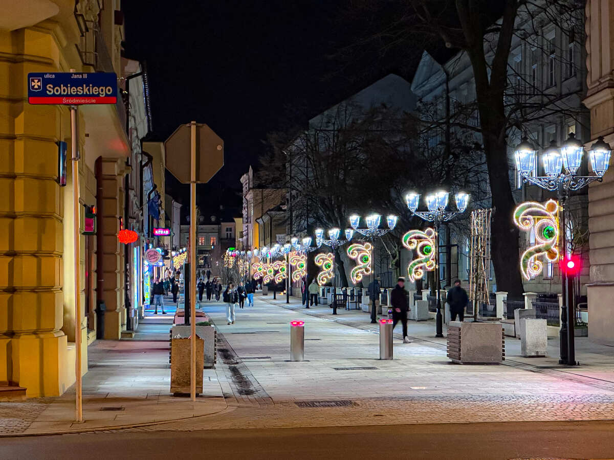 Rzeszów - Świąteczne oświetlenie Rzeszowa w sezonie 2025 / 2026