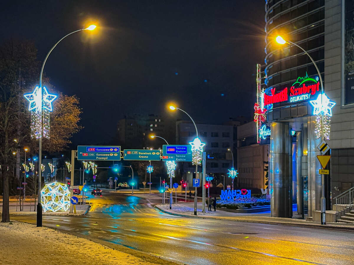 Rzeszów - Świąteczne oświetlenie Rzeszowa w sezonie 2025 / 2026