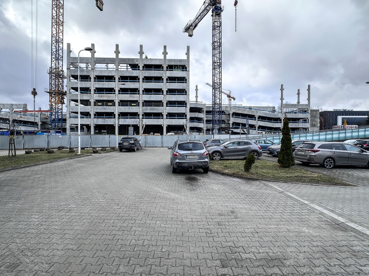 Rzeszów - Budowa piętrowego parkingu i lądowiska przy KSW nr 2 w Rzeszowie [luty 2026]