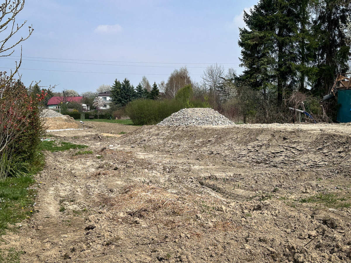 Rzeszów - Budowa kładki nad rzeką Strug na osiedlu Drabinianka [kwiecień 2026]
