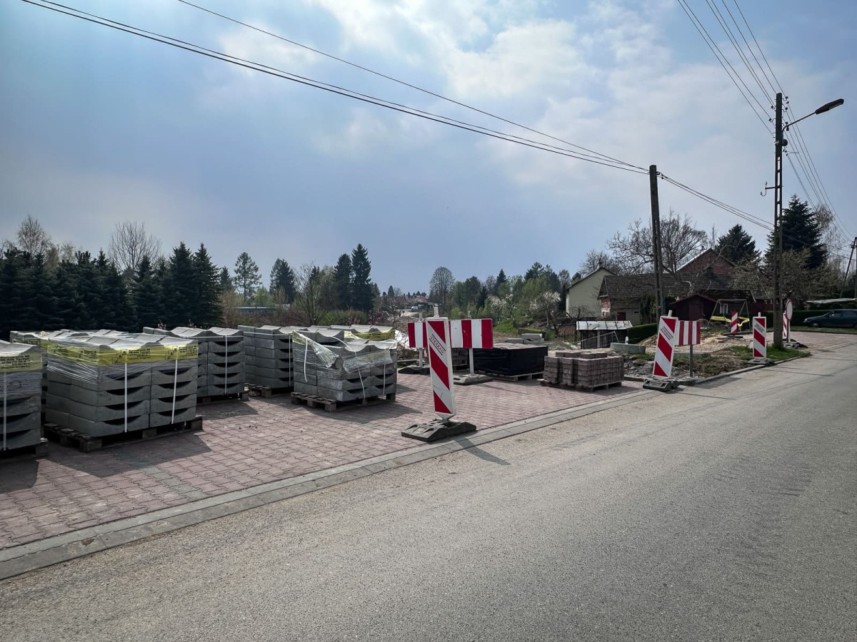 Rzeszów - Budowa kładki nad rzeką Strug na osiedlu Drabinianka [kwiecień 2026]