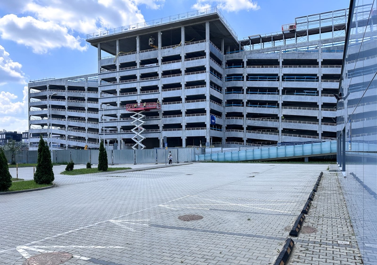 Rzeszów - Budowa piętrowego parkingu i lądowiska przy KSW nr 2 w Rzeszowie [maj 2026]
