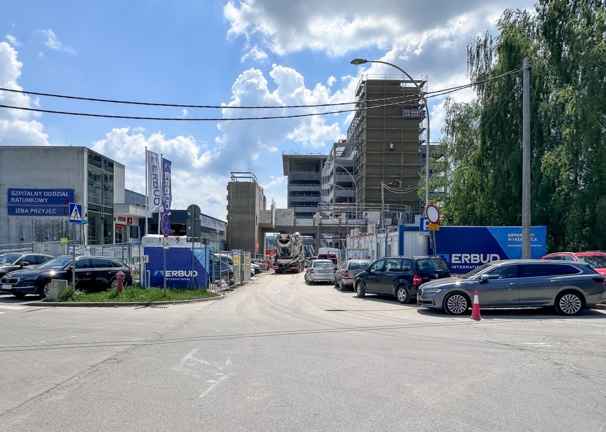 Rzeszów - Budowa piętrowego parkingu i lądowiska przy KSW nr 2 w Rzeszowie [maj 2026]