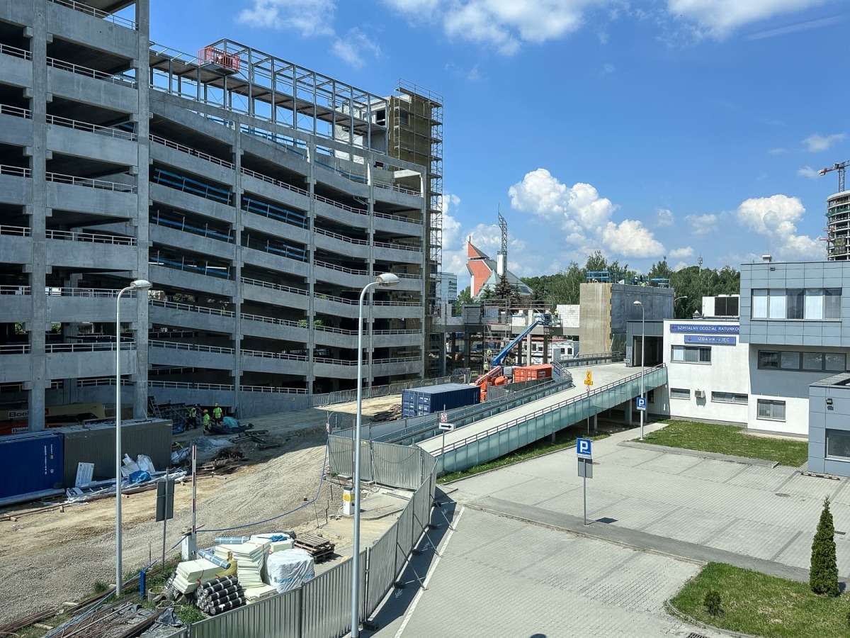 Rzeszów - Budowa piętrowego parkingu i lądowiska przy KSW nr 2 w Rzeszowie [maj 2026]