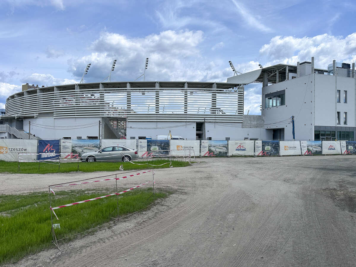 Rzeszów - Budowa Podkarpackiego Centrum Lekkiej Atletyki przy ul. Wyspiańskiego [maj 2026]