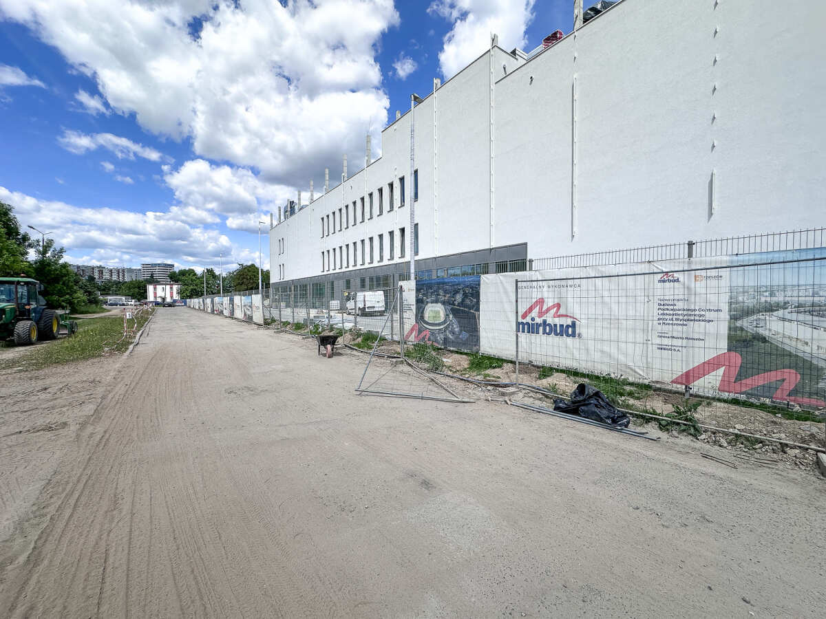 Rzeszów - Budowa Podkarpackiego Centrum Lekkiej Atletyki przy ul. Wyspiańskiego [maj 2026]