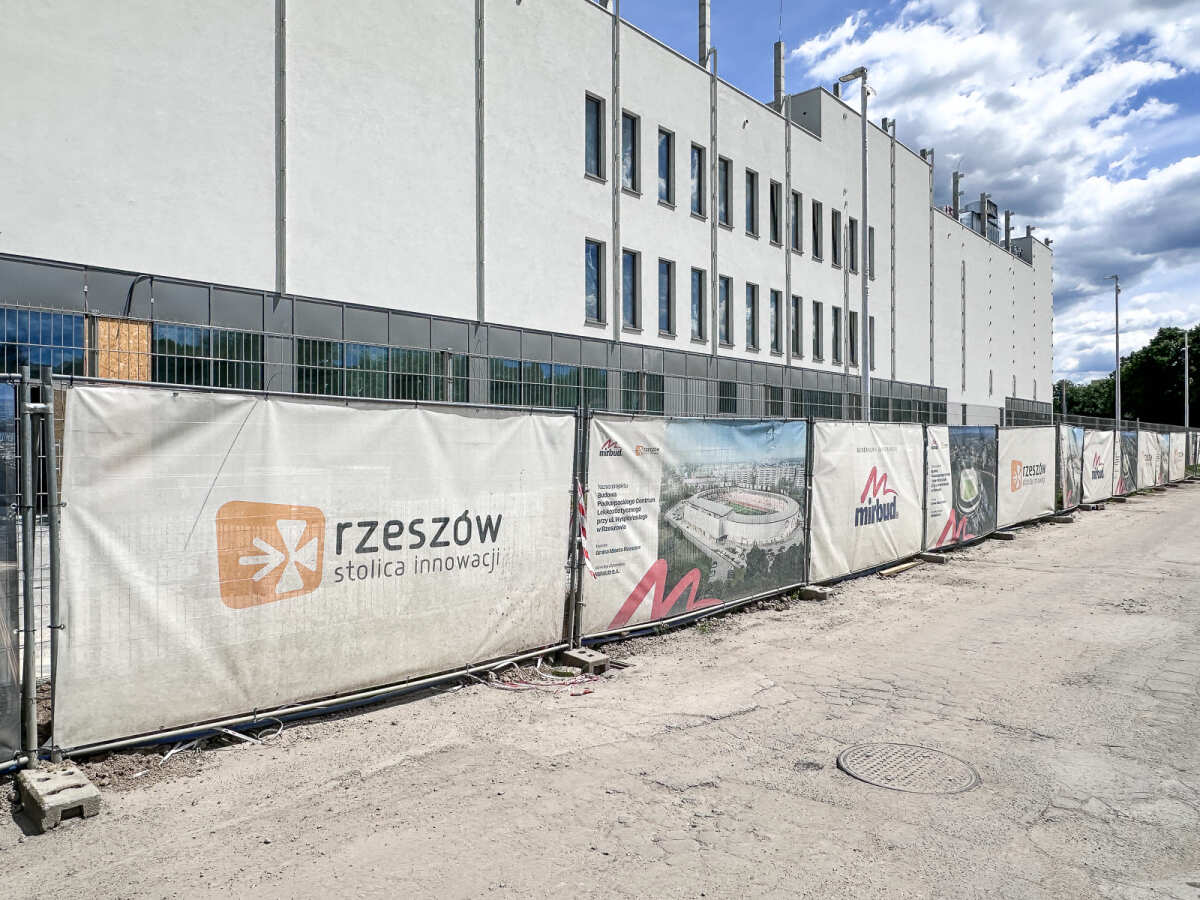 Rzeszów - Budowa Podkarpackiego Centrum Lekkiej Atletyki przy ul. Wyspiańskiego [maj 2026]