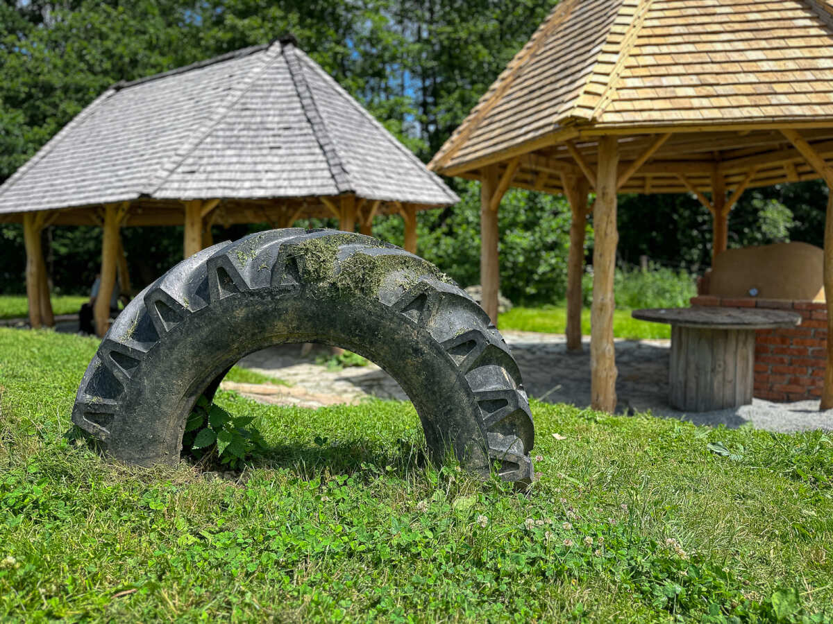 Rzeszów - Turkusowa Polana przy ul. Jarzębinowej w Rzeszowie