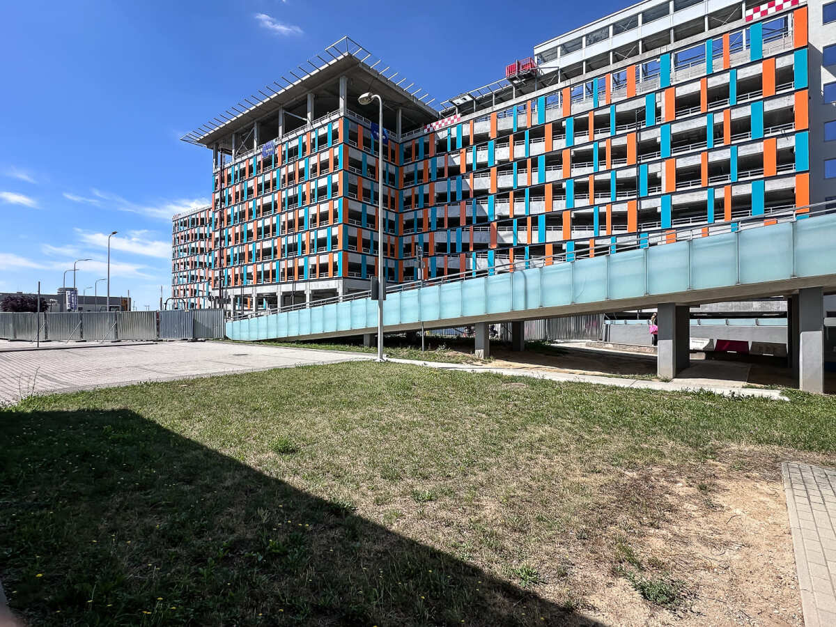 Rzeszów - Budowa piętrowego parkingu i lądowiska przy KSW nr 2 w Rzeszowie [lipiec 2026]
