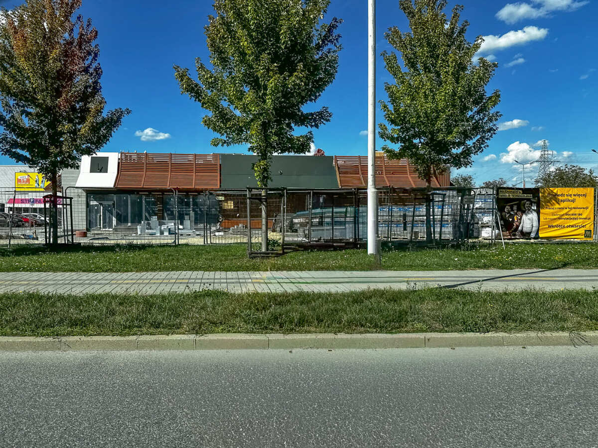 Rzeszów - Budowa restauracji McDonald's przy E. Leclerc Rzeszów