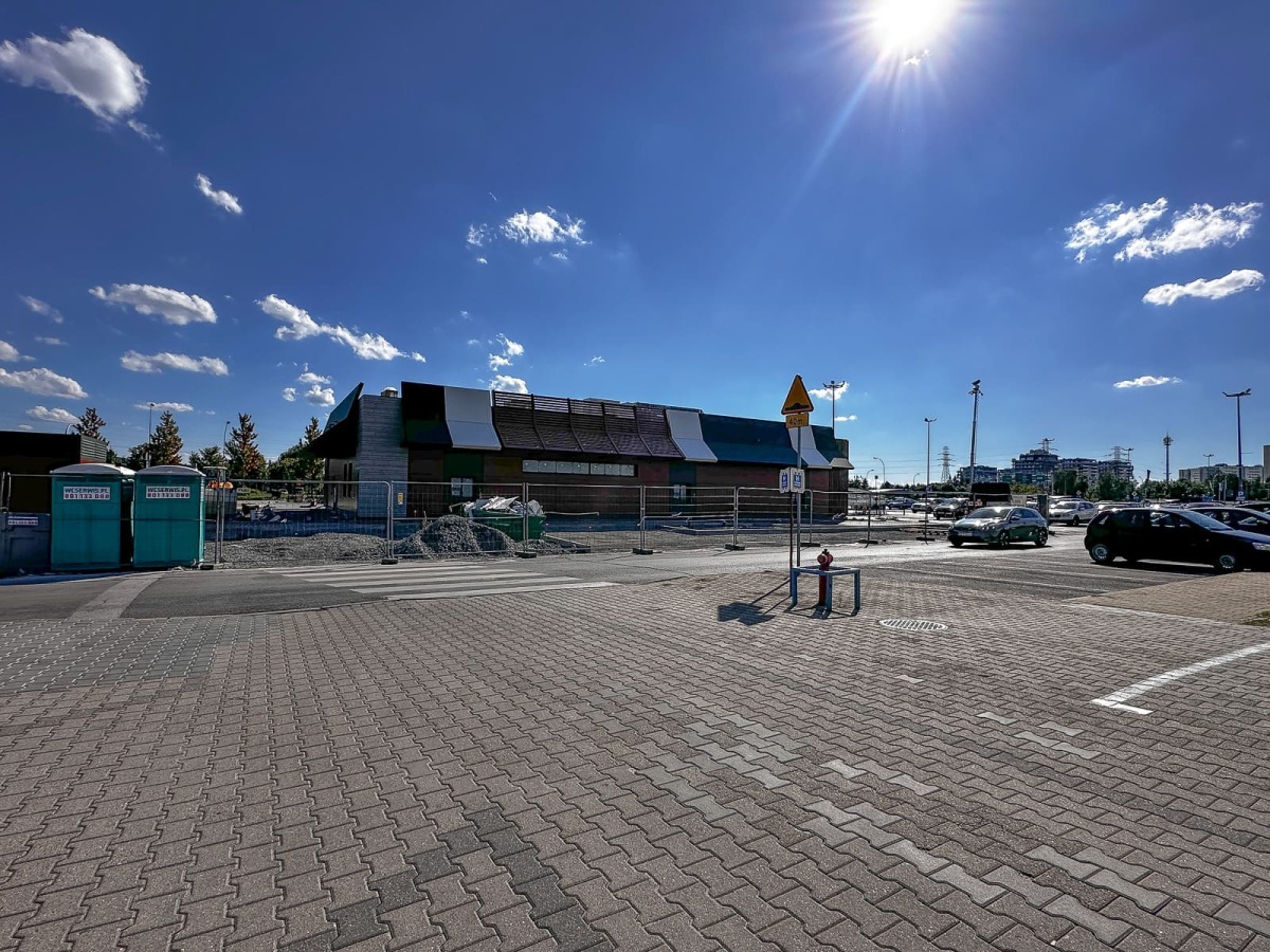 Rzeszów - Budowa restauracji McDonald's przy E. Leclerc Rzeszów