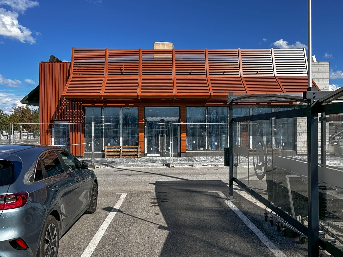 Rzeszów - Budowa restauracji McDonald's przy E. Leclerc Rzeszów