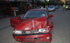 Pijany kierowca uszkodził zaparkowane pojazdy - Aktualności Podkarpacie