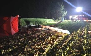 Wypadek motoszybowca w Górkach. Jedna osoba nie żyje