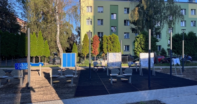 Trwa budowa Parku dla Seniora w Rzeszowie. Zakończenie prac w tym miesiącu [ZDJĘCIA] - Aktualności Rzeszów