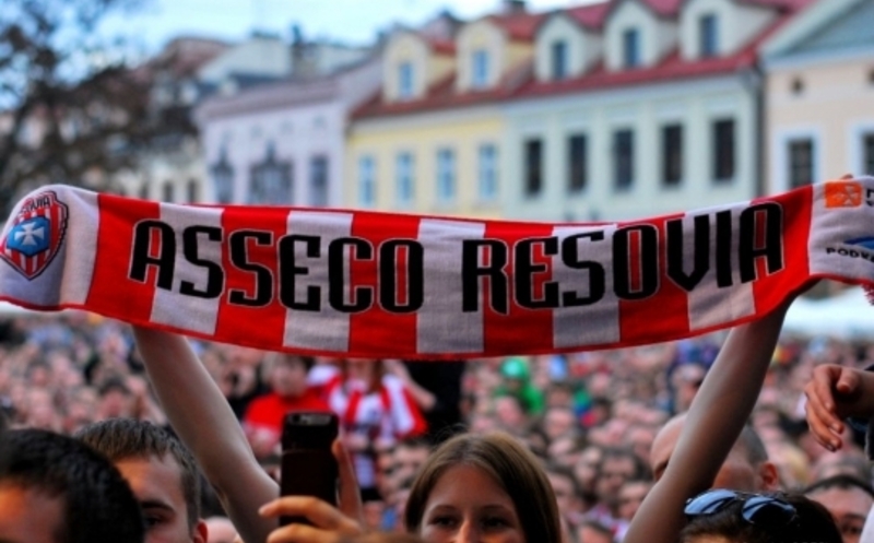 Promocyjne ceny biletów na grudniowe mecze Asseco Resovii Rzeszów - Aktualności Rzeszów