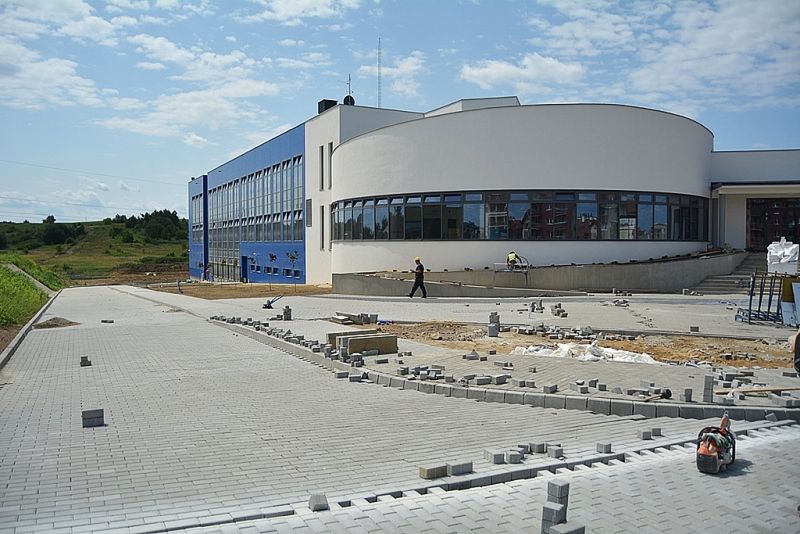 (FOTO) Kończą budowę nowej szkoły. Zobacz, jak wygląda placówka przy Bł. Karoliny - Aktualności Rzeszów - zdj. 5