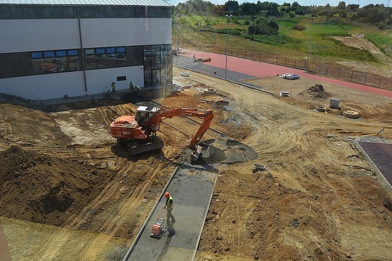 (FOTO) Kończą budowę nowej szkoły. Zobacz, jak wygląda placówka przy Bł. Karoliny - Aktualności Rzeszów - zdj. 16
