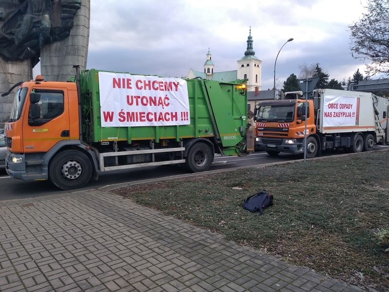„Protest śmieciarek” w Rzeszowie [FOTO] - Aktualności Rzeszów - zdj. 7